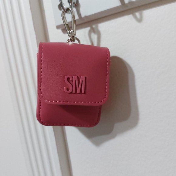 Steve Madden Handbag Keychain Mini Clip On Bag Accessory Pretty Pink - Picture 2 of 6